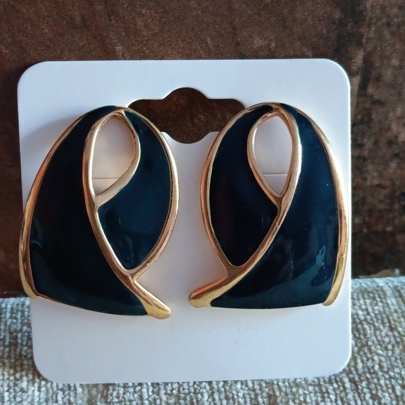 Monet Gold Tone Deep Green Enamel Post Earrings - Picture 6 of 7